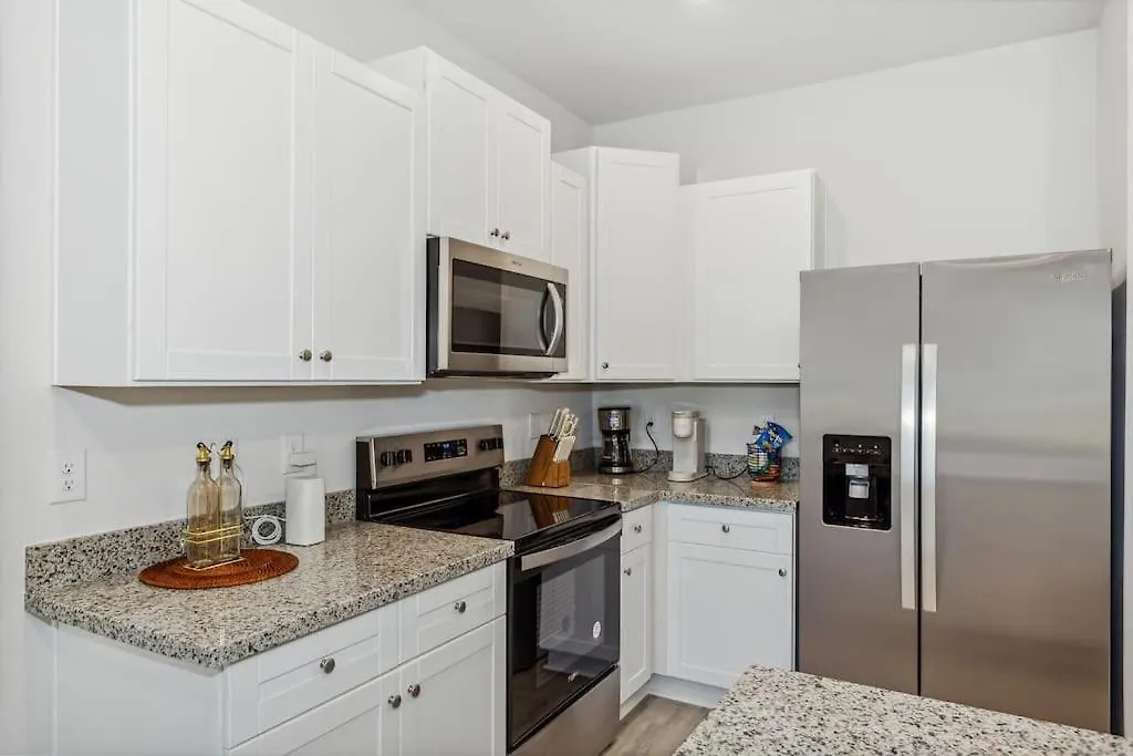 Apartment New Home Near Uwf & Pns Beach! Pensacola