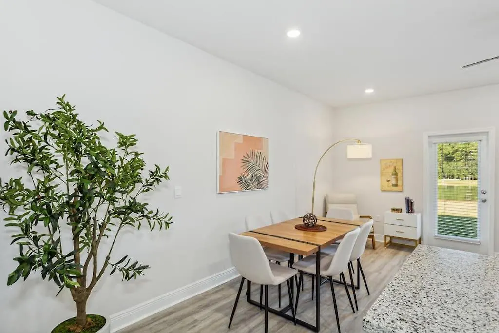 Apartment New Home Near Uwf & Pns Beach! Pensacola United States