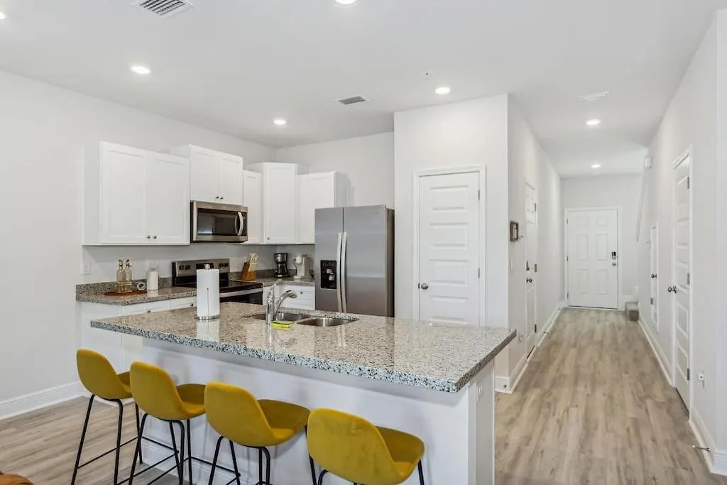 Apartment New Home Near Uwf & Pns Beach! Pensacola